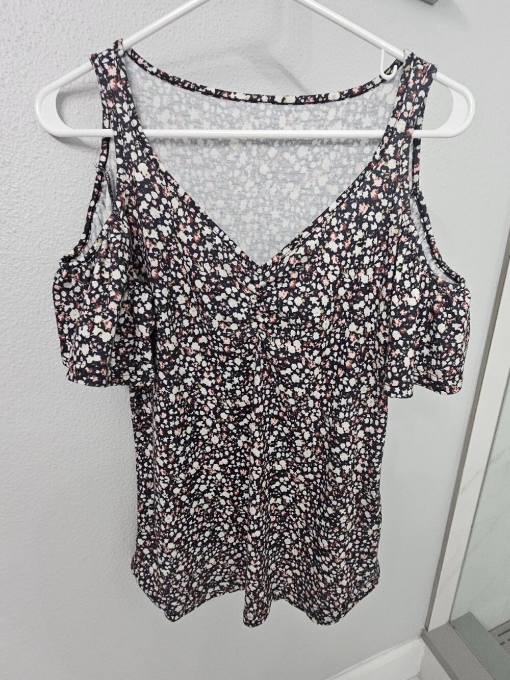 Open Shoulder Floral Top - Size S